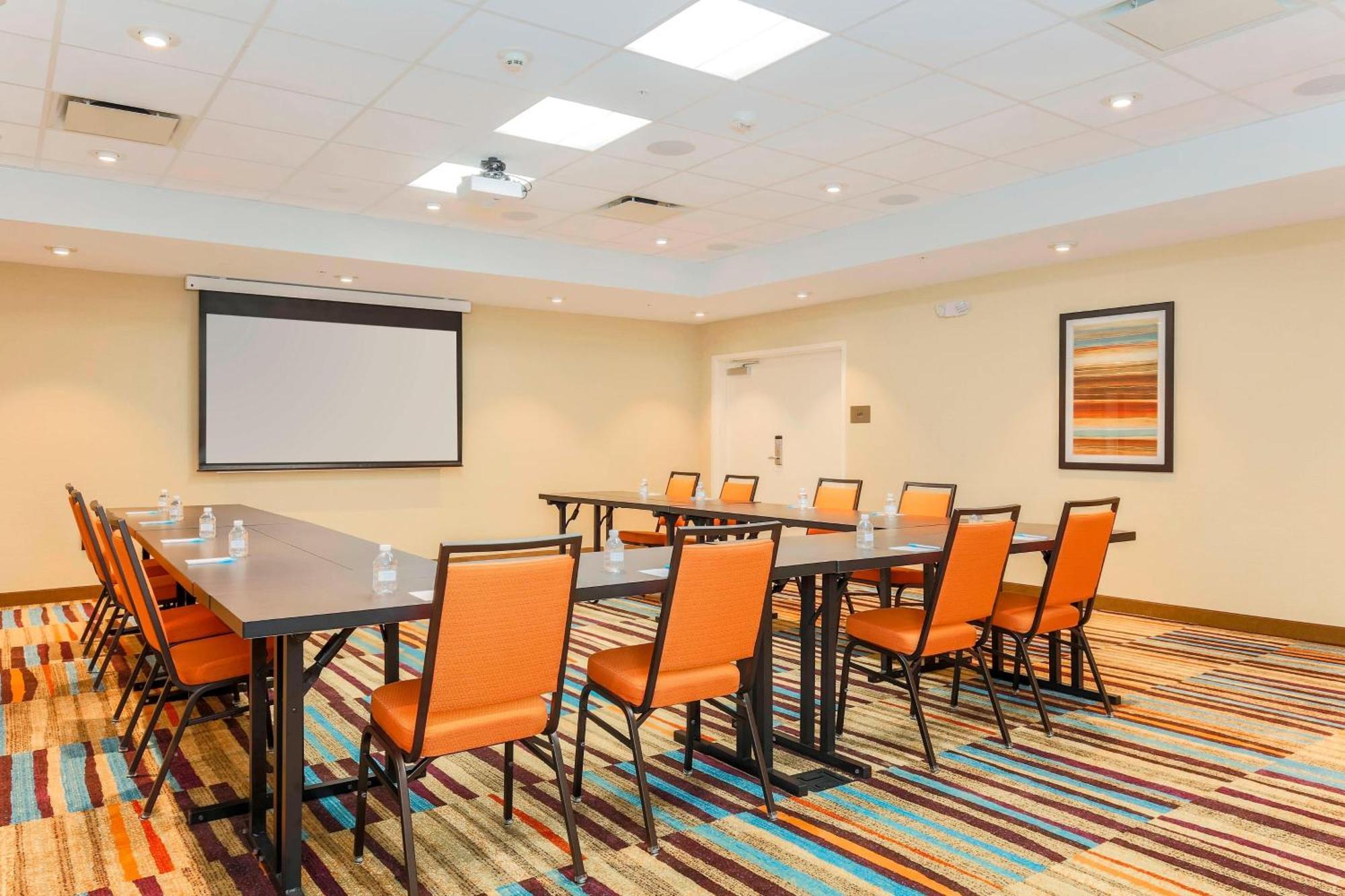 Fairfield Inn & Suites By Marriott Decatur At Decatur Conference Center Buitenkant foto